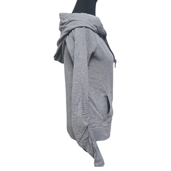 Lululemon Reversible Gray Striped Women's Hoodie - Picture 5 of 7